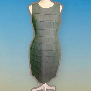 Calvin Klein Gray Tiered Striped Bodycon Sheath Dress Size 4